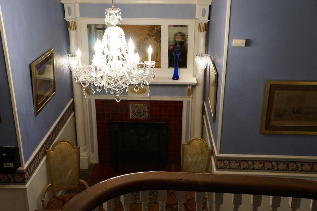 463 Beacon Street Pensión